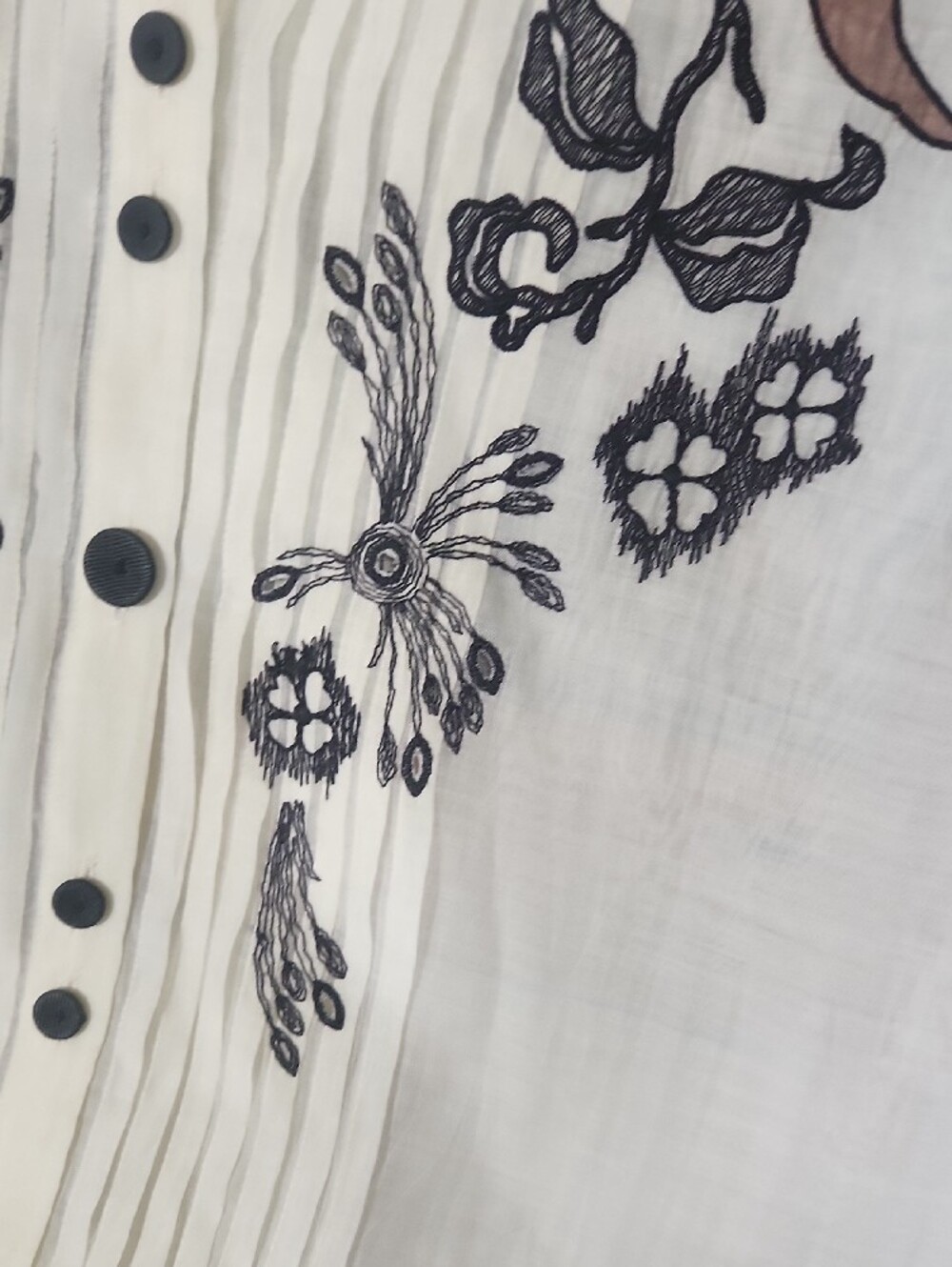 NIC+ZOE Cream Button-Front Blouse with Brown & Black Floral Embroidery - Picture 6 of 16